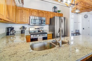 Interior - Walk to City Park: Family-friendly Show Low Home (Show Low)