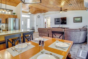 Interior - Walk to City Park: Family-friendly Show Low Home (Show Low)