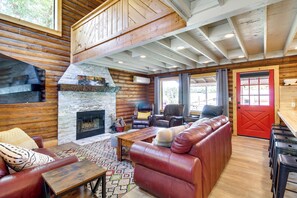 House (2 Bedrooms) | Front of property