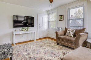 Apartment (1 Bedroom) | Interior - Beautiful Providence Apt Near Dtwn & Federal Hill! (Providence)