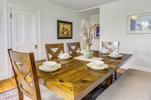 Apartment (1 Bedroom) | Interior