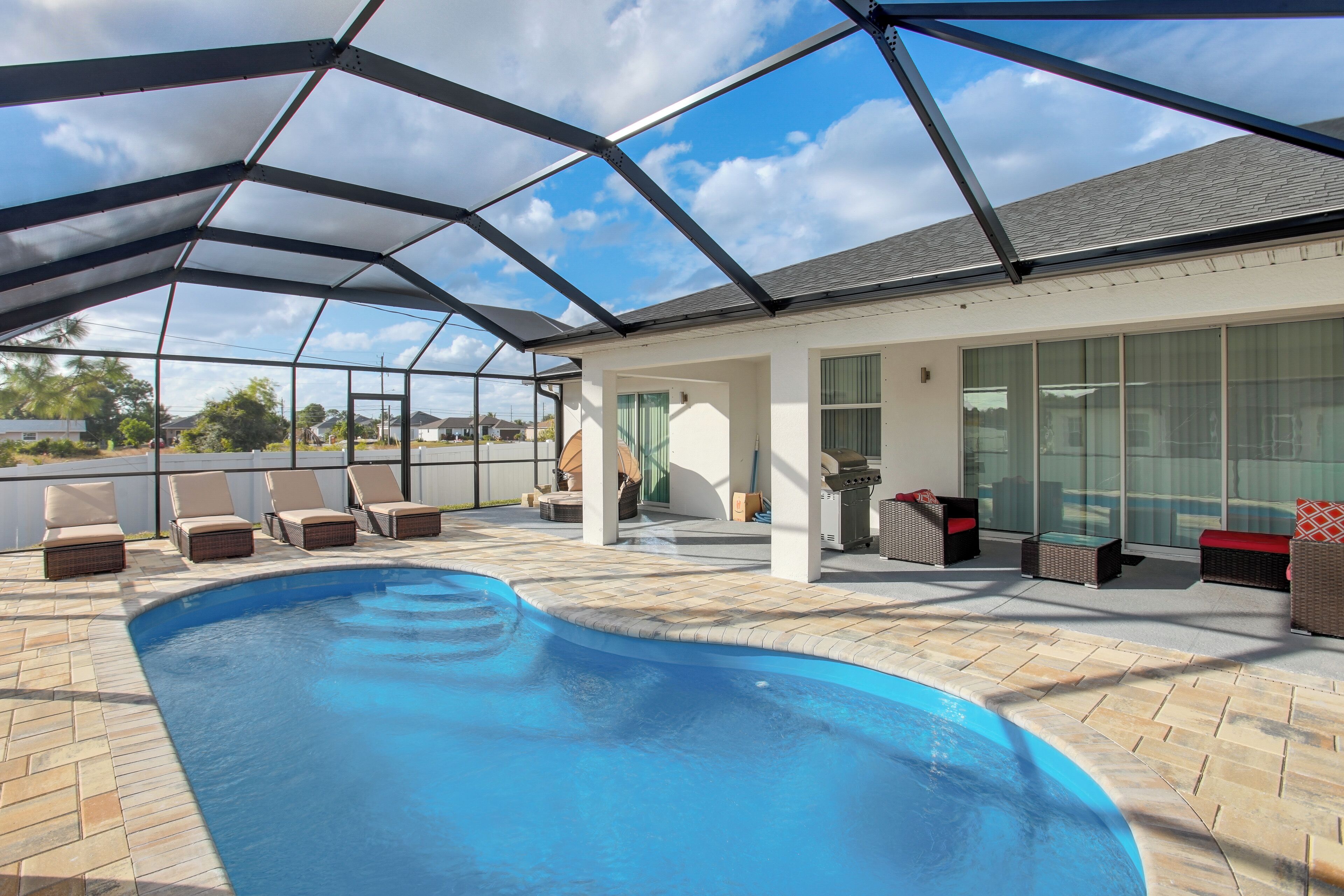 House (4 Bedrooms) | Interior