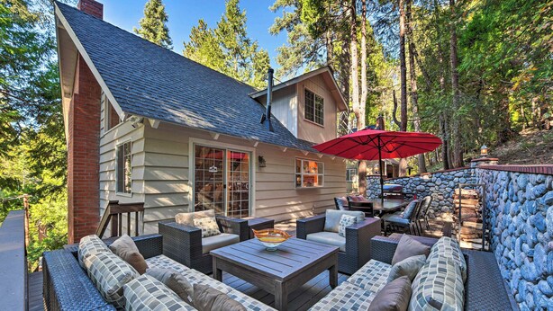 Outdoor dining - Lake Arrowhead Cabin w/ Decks < 2 Mi to Village! (Bullhead City)
