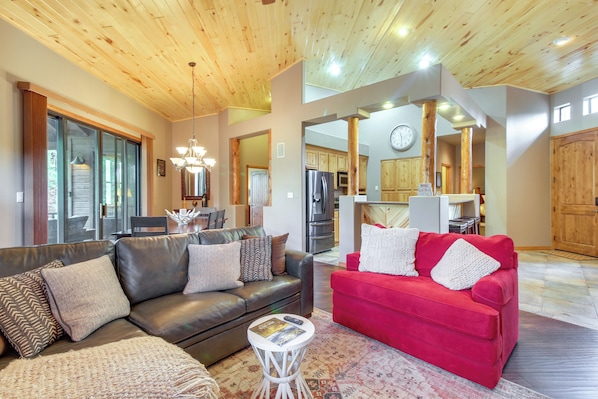 House (3 Bedrooms) | Front of property