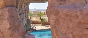 Bullhead City Vacation Rental: Private Pool & Spa!