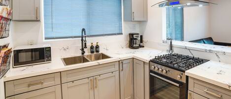 Apartment (1 Bedroom) | Interior