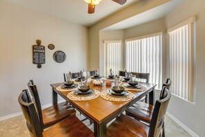 House (4 Bedrooms) | Interior