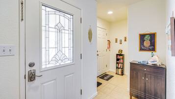 House (1 Bedroom) | Interior