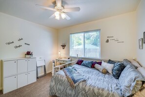 House (1 Bedroom) | Interior - Sunny Lodi Getaway - Walk to Downtown & Wineries (Lodi)