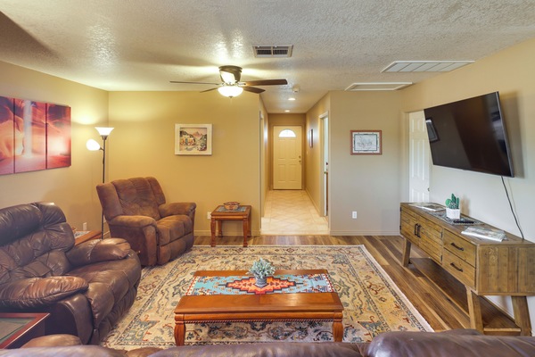 House (3 Bedrooms) | Front of property