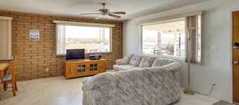 Riverfront Bullhead City Home w/ Mountain Views!