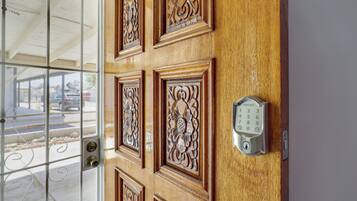 Villa (2 Bedrooms) | Interior