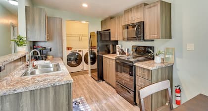 3 Mi to Grand Canyon Railway: Williams Retreat