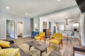 House (3 Bedrooms) | Interior