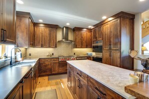 ハウス (Multiple Bedrooms) | 内装