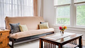 Apartment (1 Bedroom) | Interior - Downtown Schertz Vacation Rental Near Restaurants! (Schertz)