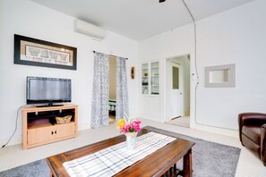 Apartment (1 Bedroom) | Front of property - Downtown Schertz Vacation Rental Near Restaurants! (Schertz)