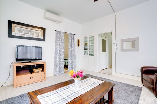 Downtown Schertz Vacation Rental Near Restaurants!