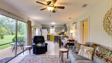 House (2 Bedrooms) | Interior