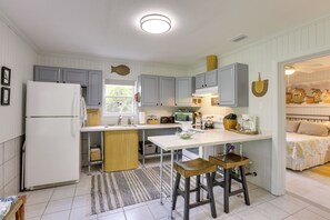 House (2 Bedrooms) | Interior - Riverfront Florida Escape w/ Grill & Fire Pit! (Tallahassee)