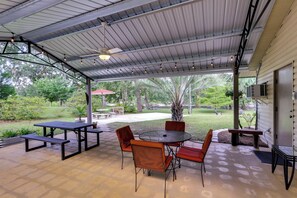 Interior - Riverfront Florida Escape w/ Grill & Fire Pit! (Tallahassee)