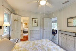 Interior - Riverfront Florida Escape w/ Grill & Fire Pit! (Tallahassee)