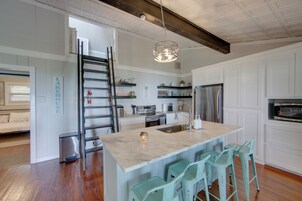 Cottage (3 Bedrooms) | Interior