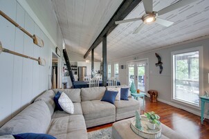 Cottage (3 Bedrooms) | Interior