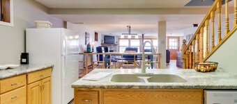 House on Lake Mary w/ Boat Dock & Lakeside Beach!