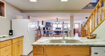 House on Lake Mary w/ Boat Dock & Lakeside Beach!