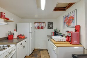 House (1 Bedroom) | Interior