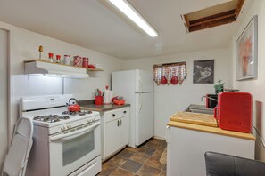 House (1 Bedroom) | Interior