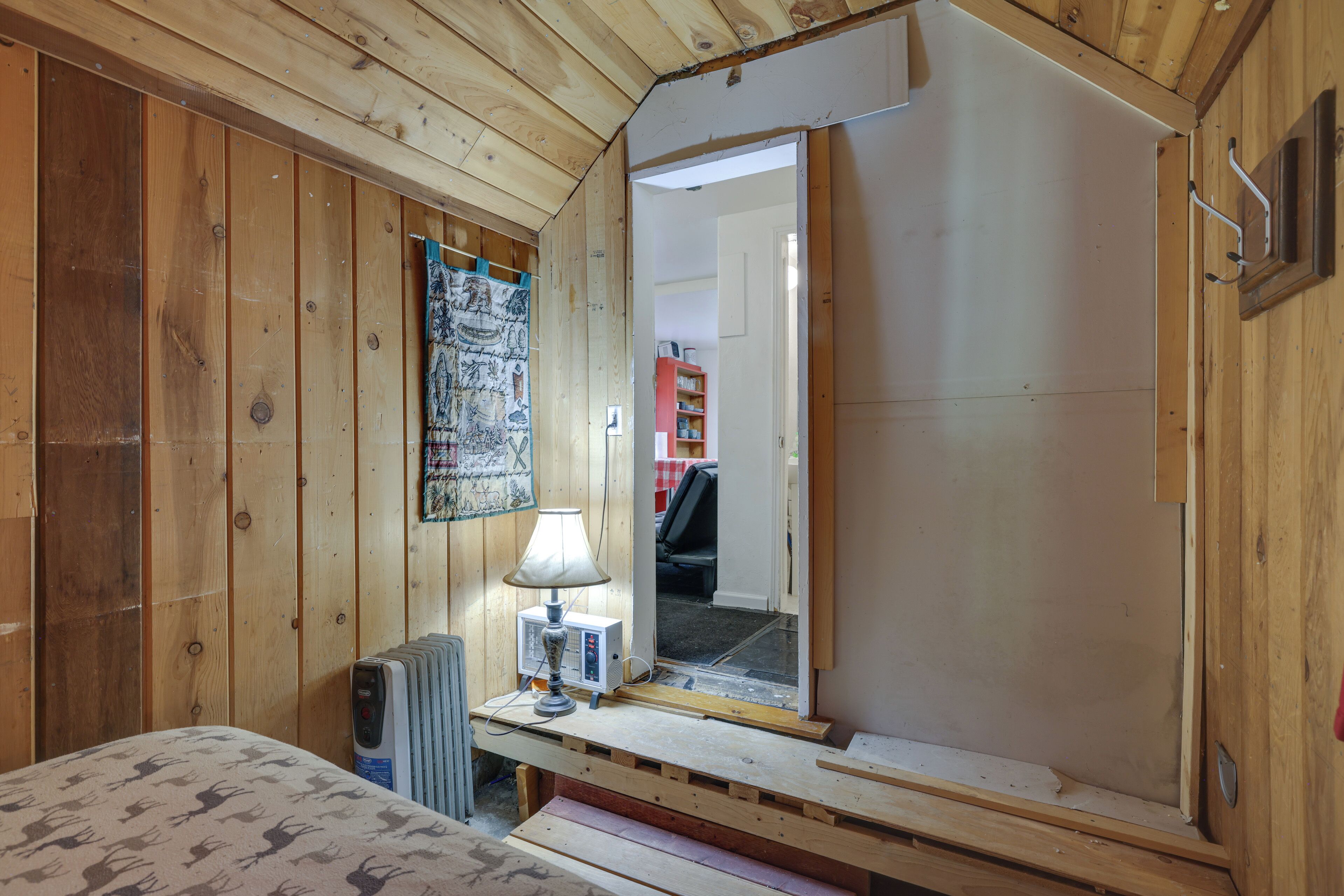 House (1 Bedroom) | Interior