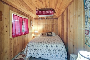 House (1 Bedroom) | Interior - Dodge Ridge Pinecrest Mountain Cabin: Near Hiking! (Long Barn)