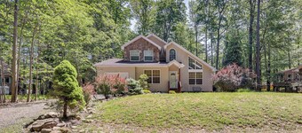 Deck & Screened Porch: Pocono Lake Vacation Rental