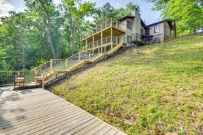 House (3 Bedrooms) | Interior - Waterfront Home w/ Views & Dock in Sunrise Beach! (Sunrise Beach)