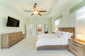 House (4 Bedrooms) | Interior - Grill-chill-splash: Your Port Charlotte Paradise! (Port Charlotte)