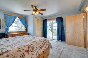 Interior - Secluded Washington Cabin Near Hikes & Lakes! (Tonasket)