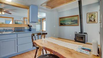 Apartment (0 Bedroom) | Interior