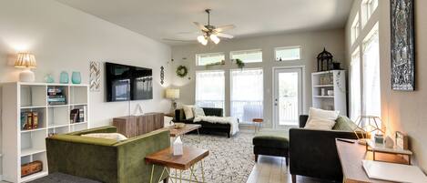 House (3 Bedrooms) | Interior