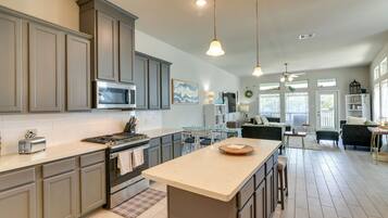 Nhà (3 Bedrooms) | Nội thất