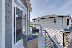 Interior - 9 Mi to Airport: Pet-friendly Aurora Home w/ Deck (Aurora)