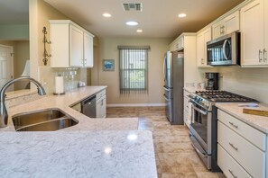 House (3 Bedrooms) | Interior - Resort Amenities: Home in The Villages Near Golf! (Wildwood)