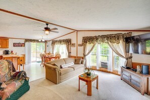 House (2 Bedrooms) | Interior