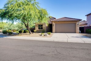 House (4 Bedrooms) | Interior - Peoria Getaway w/ Patio < 1 Mi to Hiking Trails! (Peoria)