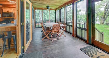 Lakefront Westhampton Cabin w/ Beach + Kayaks!