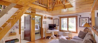 Waterfront Nobleboro Cottage w/ Kayaks & Boat Dock