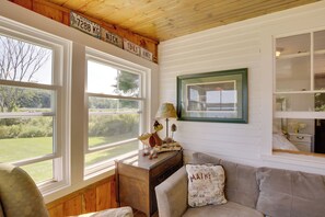 Cottage (2 Bedrooms) | Interior