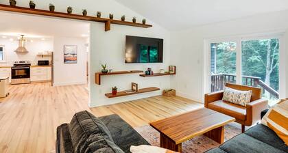 Fully Remodeled Saugerties Retreat on 7 Acres!