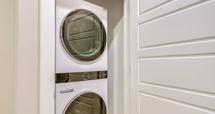 Cozy South Carolina Abode - Steps From Main Street